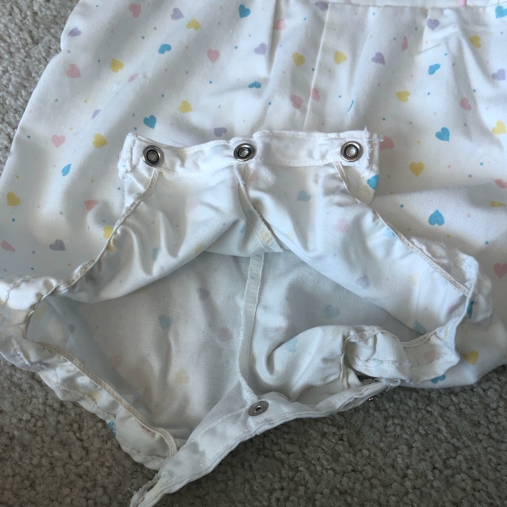 Vintage Winnie The Pooh Baby Romper Heart Print Made In USA Size M (28-32 Lbs) - Picture 3 of 11